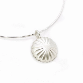 ﻿Chris Pruitt Fluted Pendant Necklace