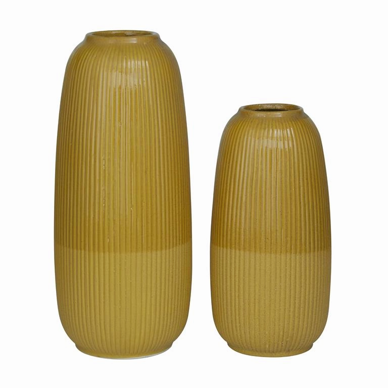 COSMOLIVING BY COSMOPOLITAN YELLOW CERAMIC VASE