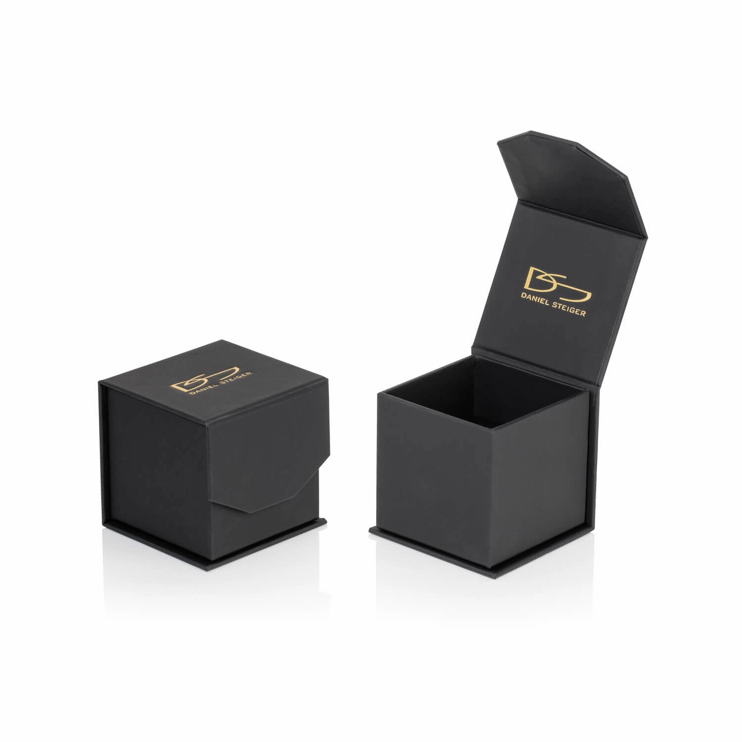 Enchanted Twist Ladies Ring