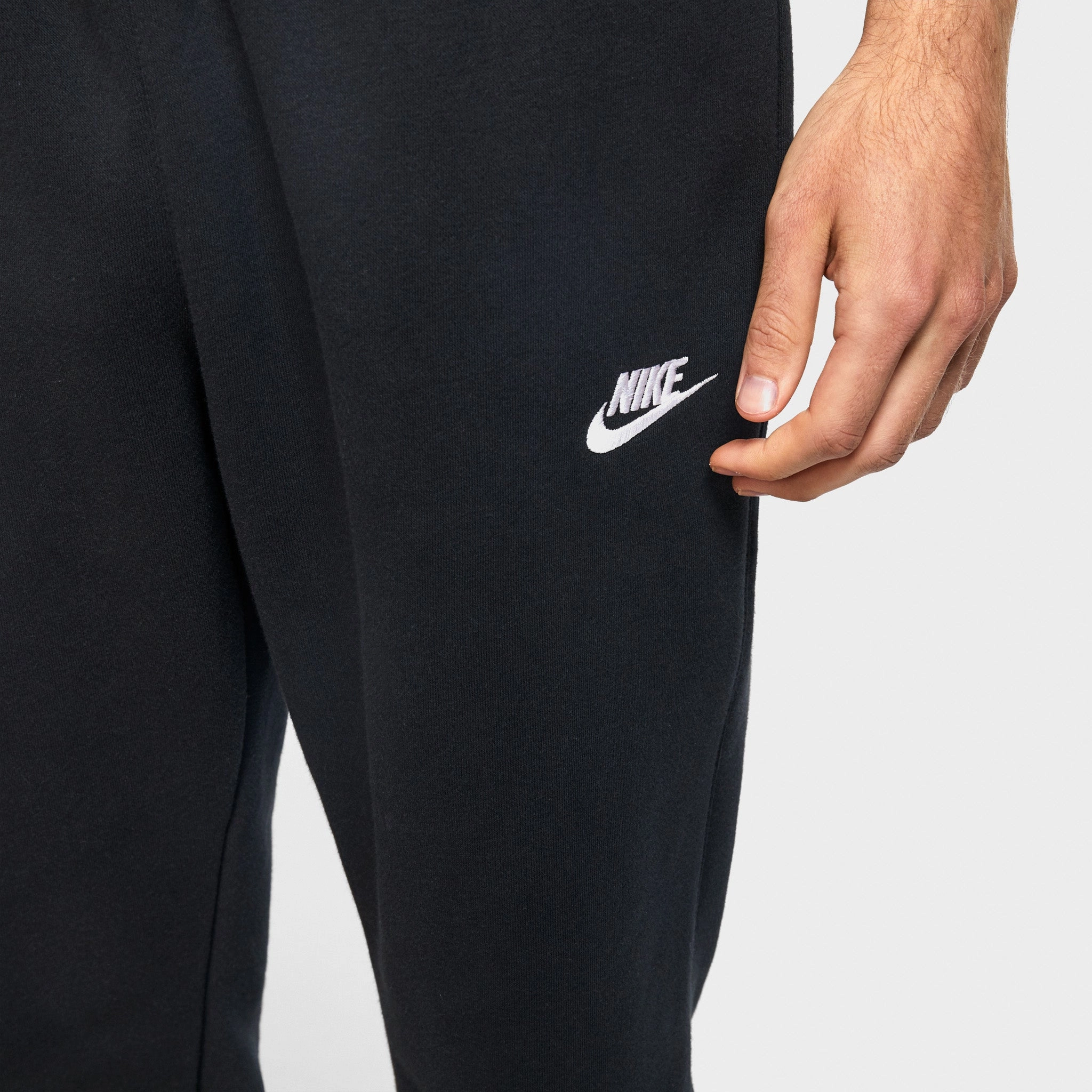 Nike Club Fleece Joggers Black / Black - White
